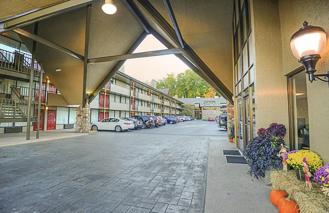 Best Western Toni Inn-1